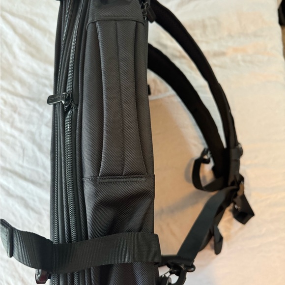 Amazon Basics Carry-On Travel Backpack LIKE NEW!!!!! - Picture 7 of 14